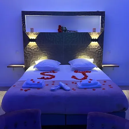 Chic & Jacuzzi * Givors